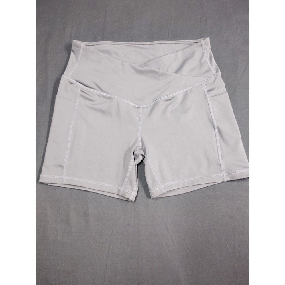 High-Waisted Crossover Women's Athletic Shorts in Light Gray with tummy control